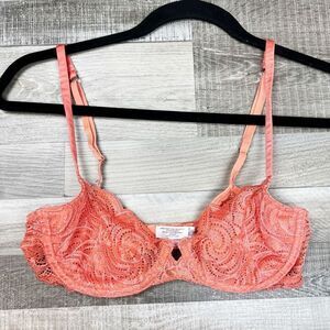 Victoria’s Secret very sexy Pink Lace Push-Up Bra 34B Adjustable Straps